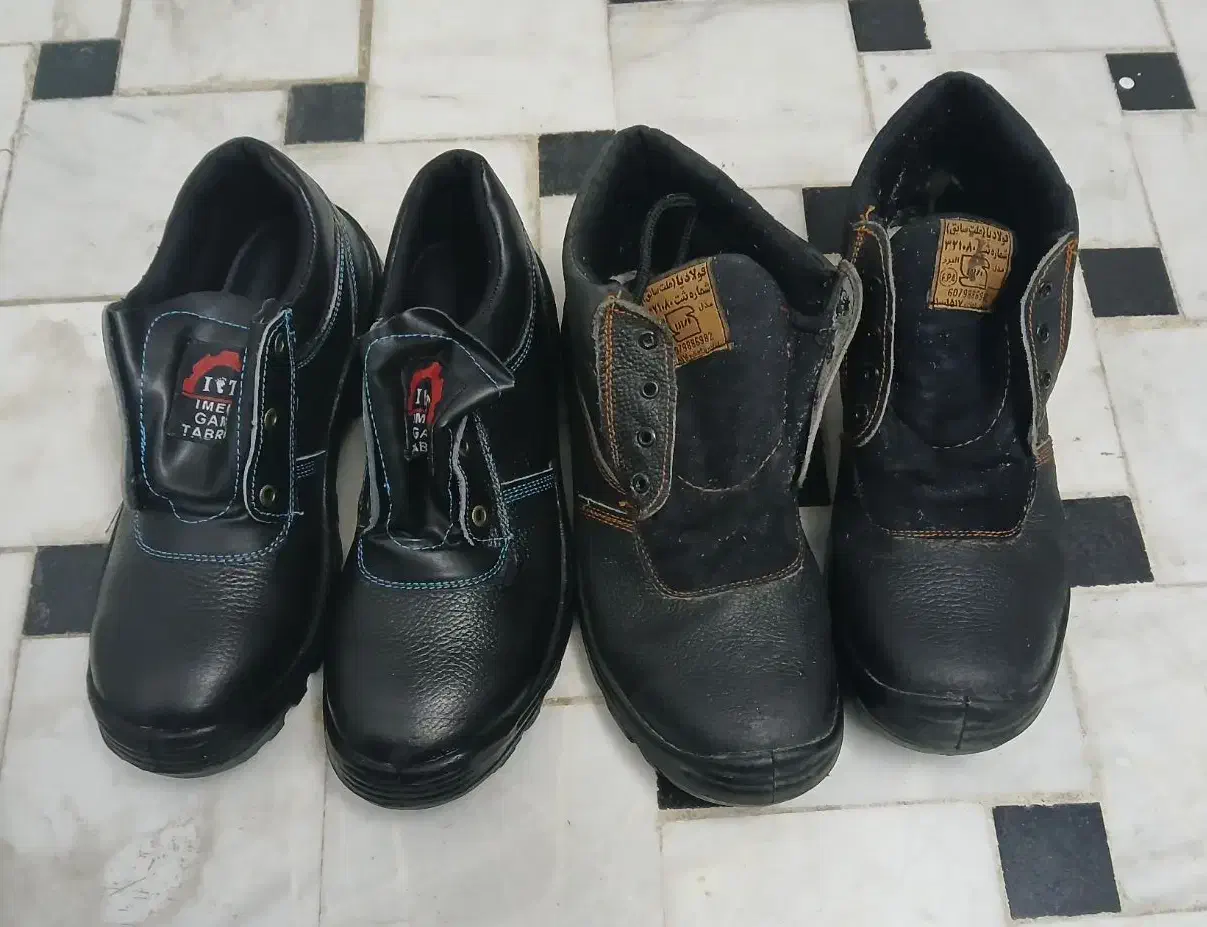 کفش ایمنی ملت ۴۲و۴۵|کیف، کفش، کمربند|قم, قلعه کامکار|دیوار