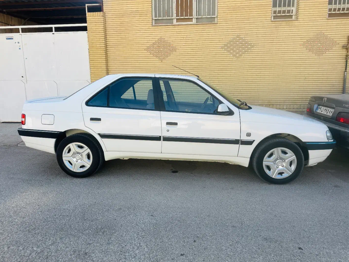 405slx|خودرو سواری و وانت|زرقان, |دیوار