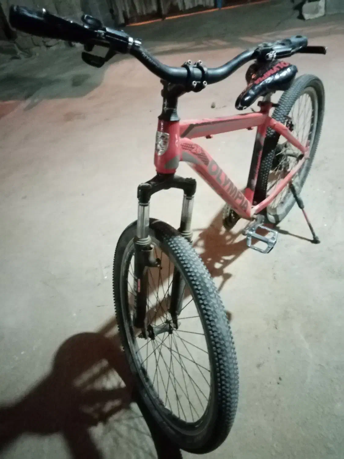 دوچرخه ۲۶ تنه بلند|دوچرخه، اسکیت، اسکوتر|آبپخش, |دیوار