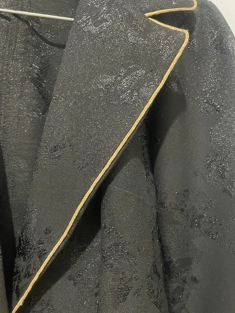 مانتو مجلسی|لباس|اسلام‌شهر, زرافشان|دیوار