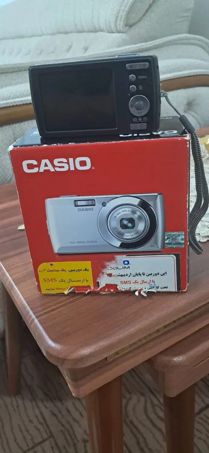 یک عدد دوربین کاسیو با گوشی کارکرده نوکیا|دوربین عکاسی و فیلم‌برداری|اردبیل, |دیوار