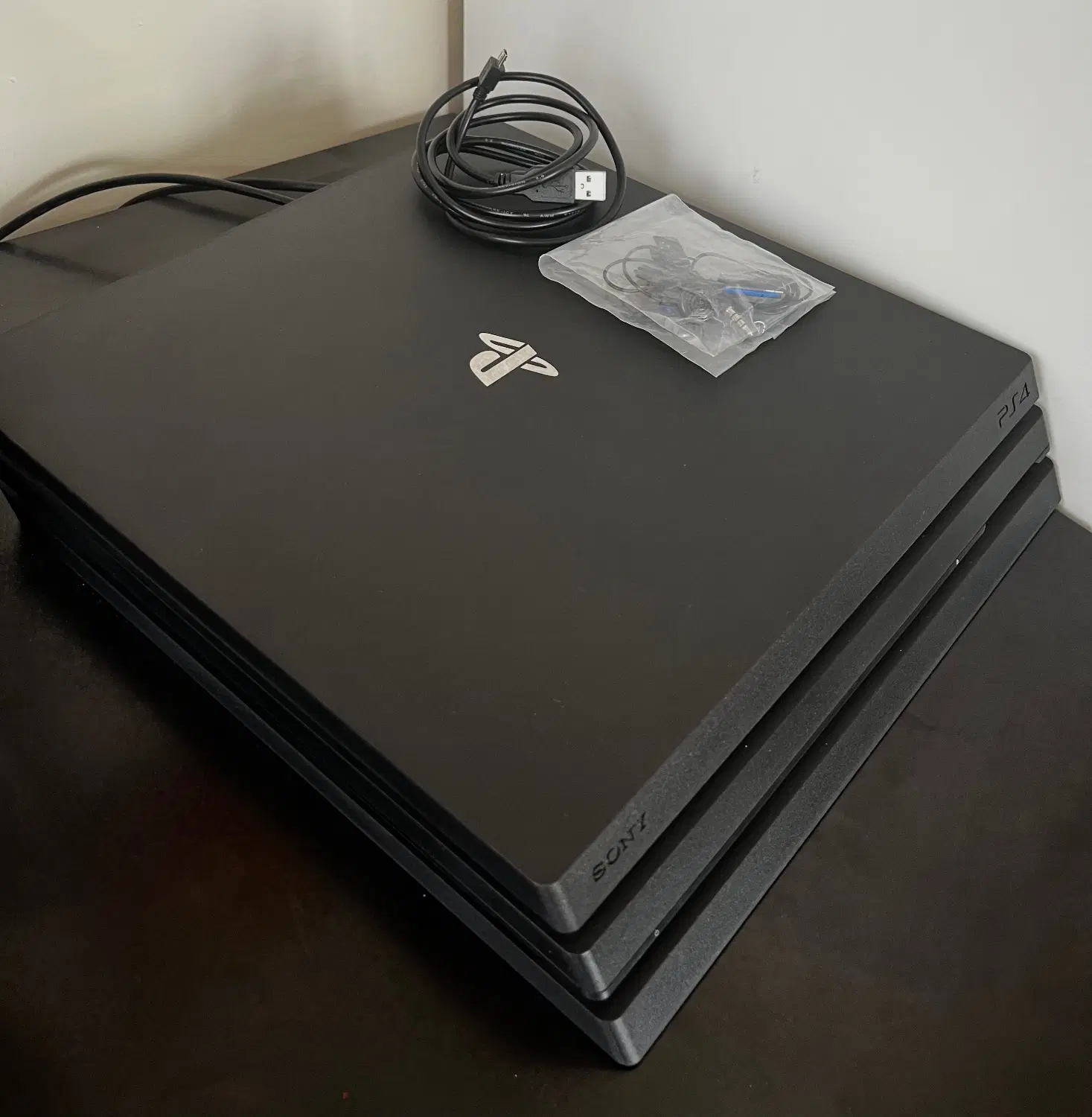 پکیج PS4 Pro 1T|کنسول، بازی ویدئویی و آنلاین|تهران, شهرک چیتگر|دیوار
