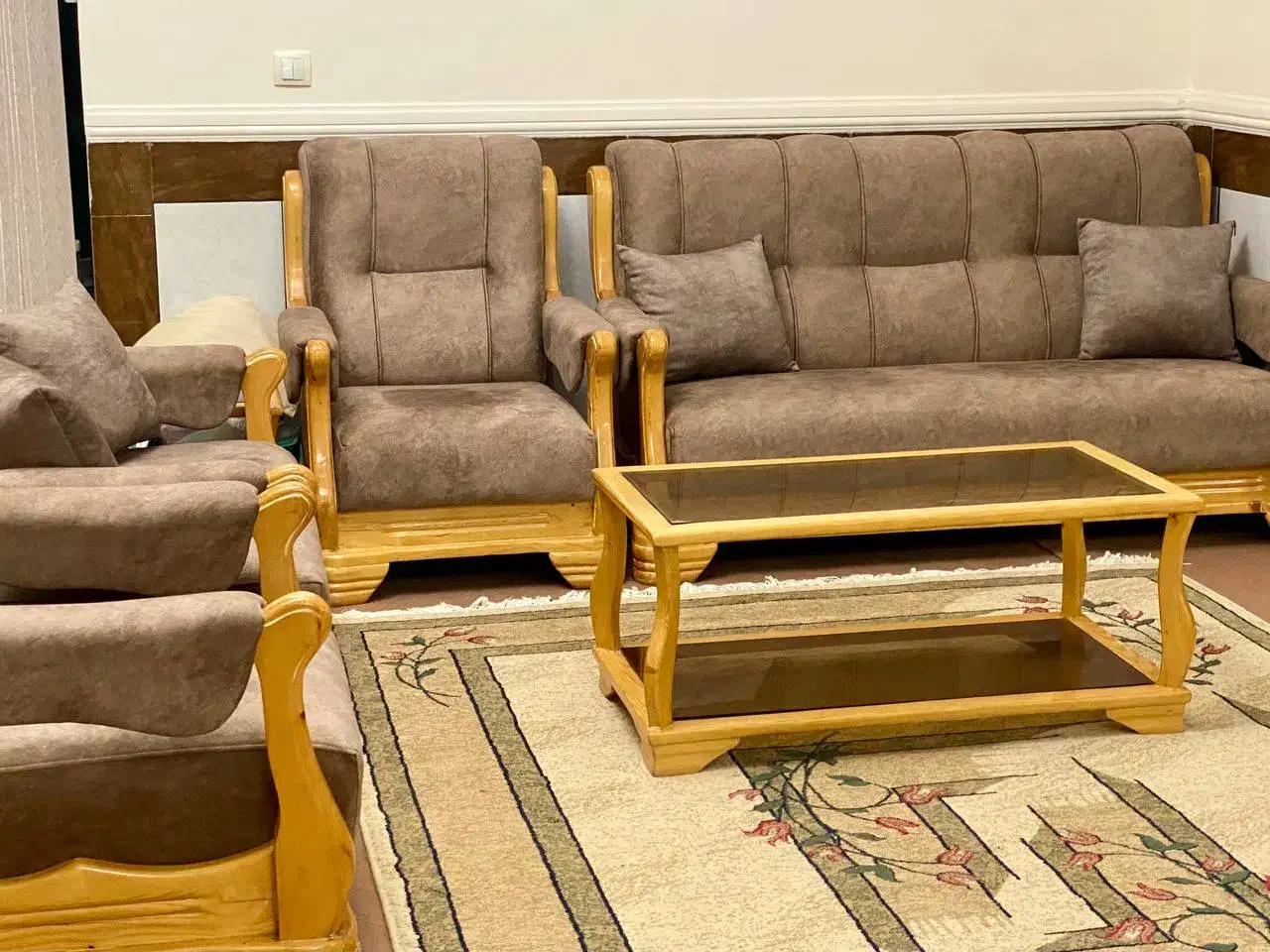 میز و مبل|مبلمان خانگی و میز عسلی|دوگنبدان, |دیوار