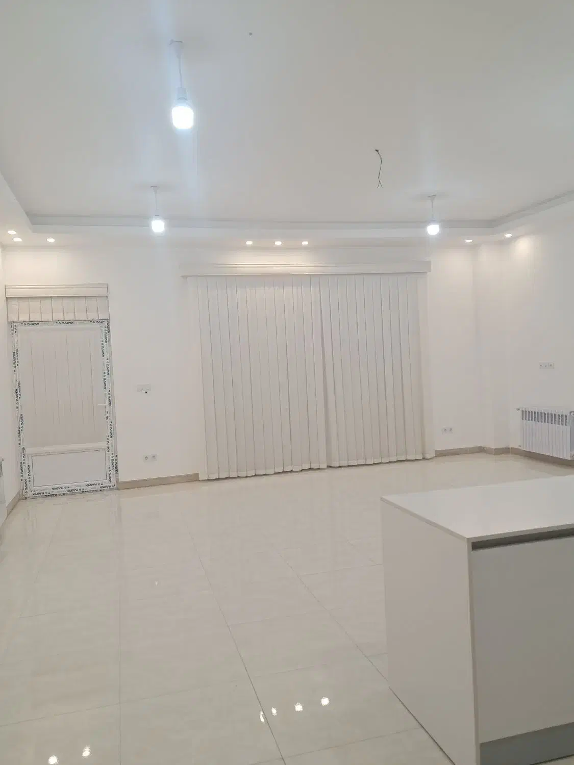 اجاره طبقه اول کلیدنخورده/مناسب عروس داماد/۳خواب|اجارهٔ آپارتمان|رفسنجان, |دیوار