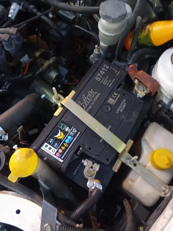 امداد باتری خودرو (نصب در محل)|خدمات موتور و ماشین|خمین, |دیوار