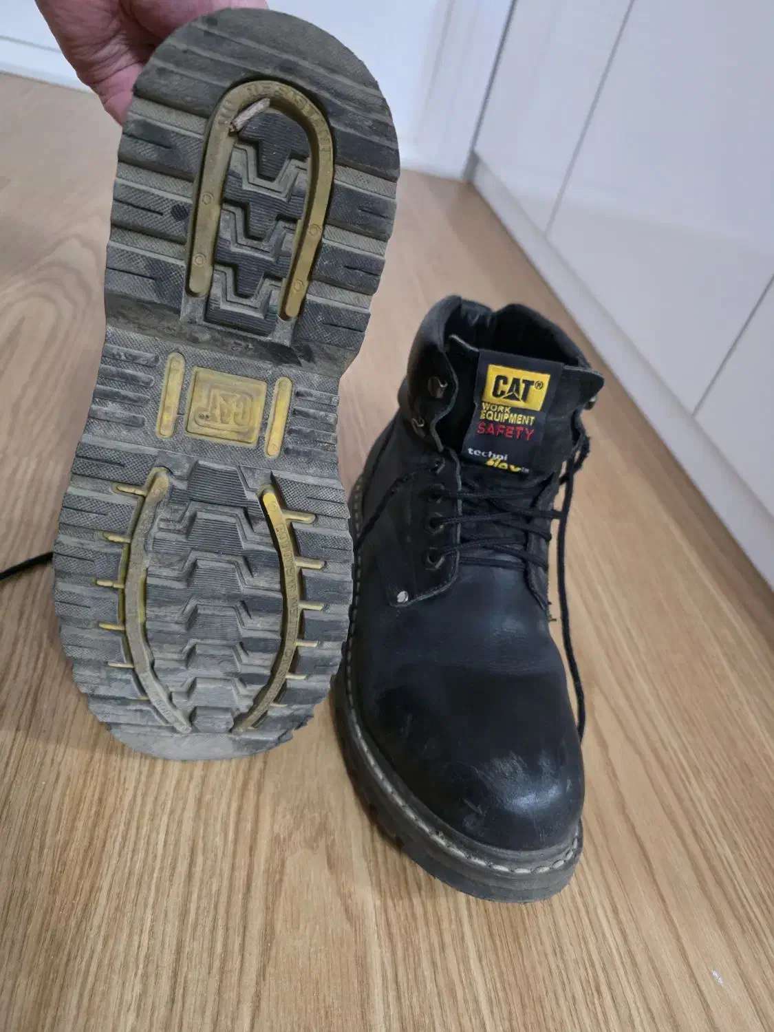 بوت سایز ۴۲ مقاوم کارکرده|کیف، کفش، کمربند|گنبد کاووس, |دیوار