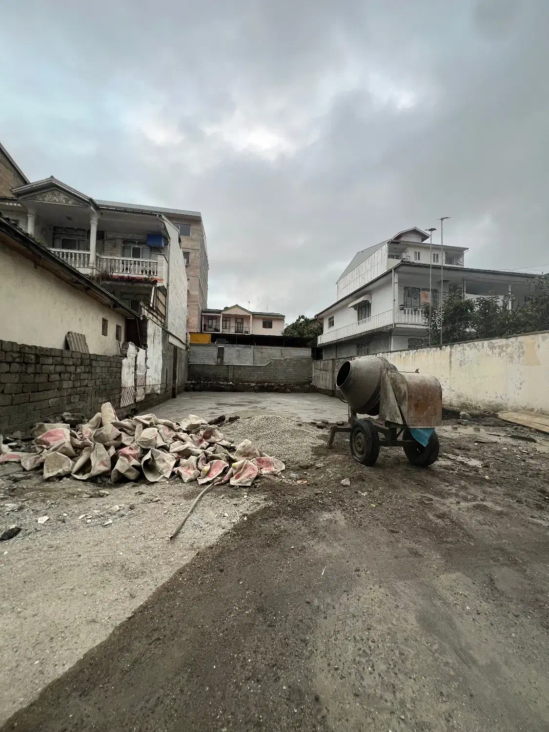 پیش فروش100متری/منطقه آرام/شرایط عالی/خ پاسداران|پیشفروش املاک|آستارا, |دیوار