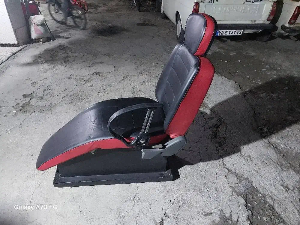 صندلی آرایشگاه ومیز|آرایشگاه و سالن‌های زیبایی|ملارد, |دیوار