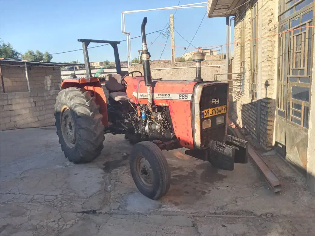 تراکتور فرگوسن تمیز|خودرو سنگین|ایلام, |دیوار