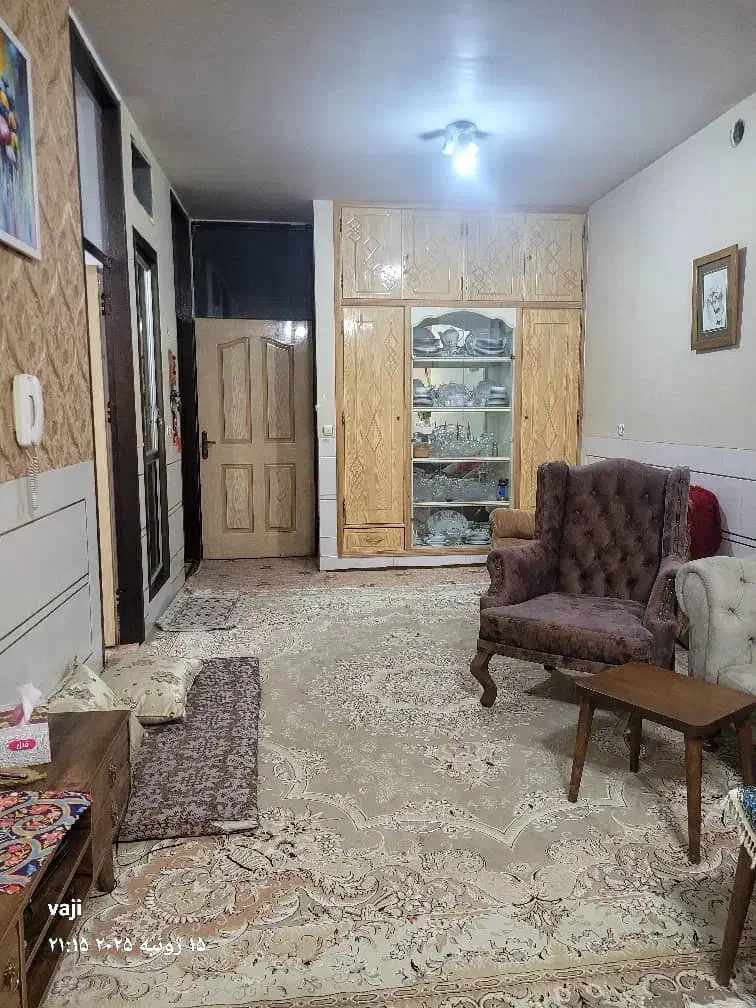 ۱۳۰ متر خانه در نجف اباد|فروش خانه و ویلا|نجف‌آباد, فاز ۳ شهرک آزادگان|دیوار