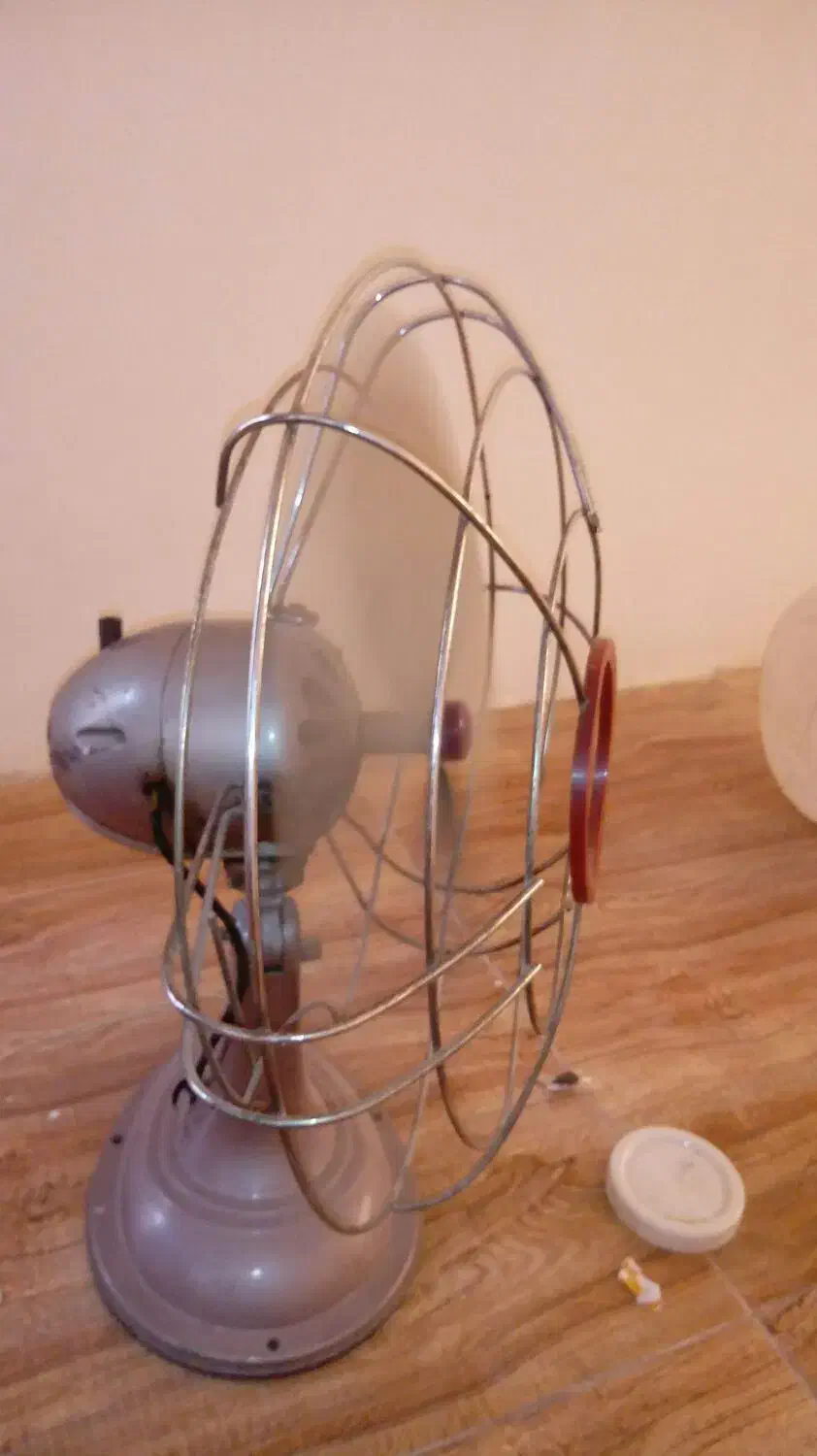 بخاری پنکه قدیمی|کلکسیون اشیاء عتیقه|تهران, عبدل‌آباد|دیوار