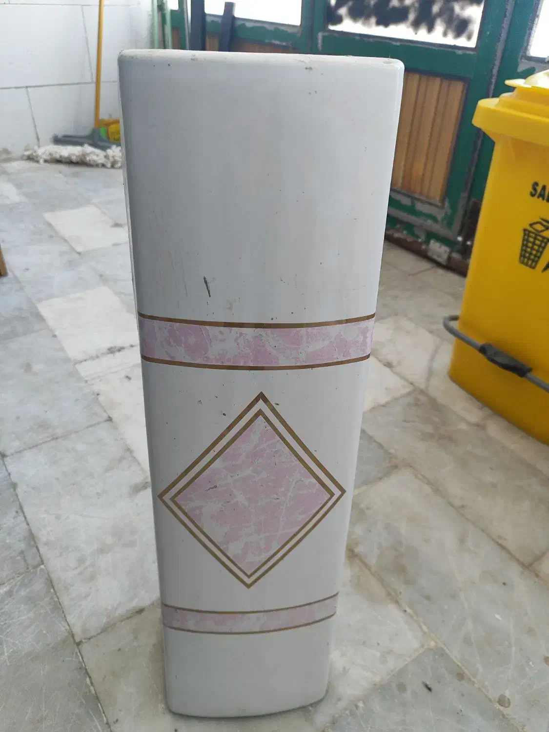 سینک روشور سرامیکی کاملا سالم و تمیز|لوازم سرویس بهداشتی|کنارک, |دیوار