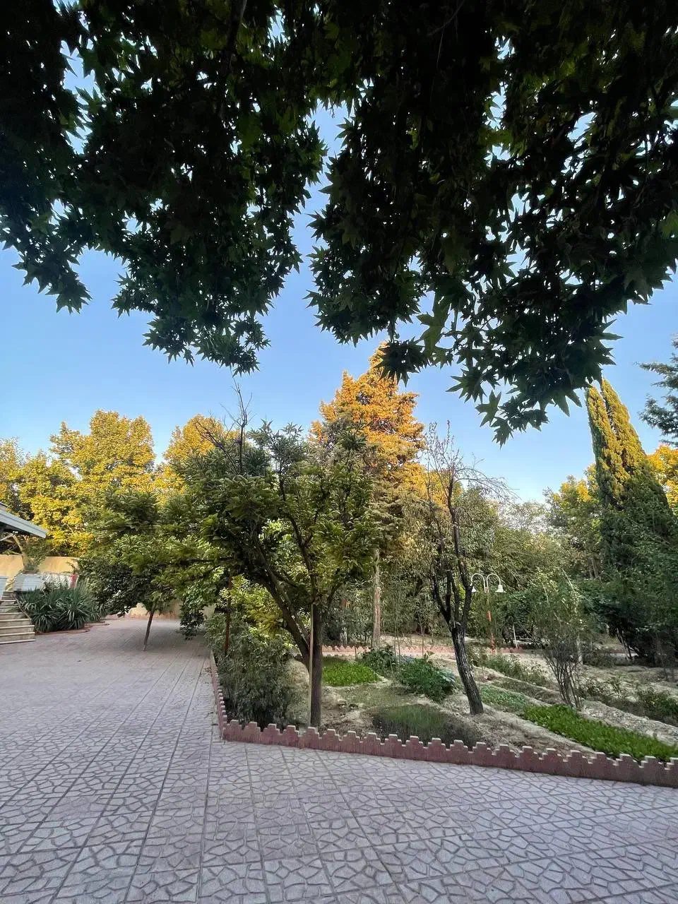 اجاره باغ ویلا با استخر آبگرم سقف دار|اجارهٔ کوتاهمدت ویلا و باغ|کرج, شهرک صنعتی بهارستان|دیوار