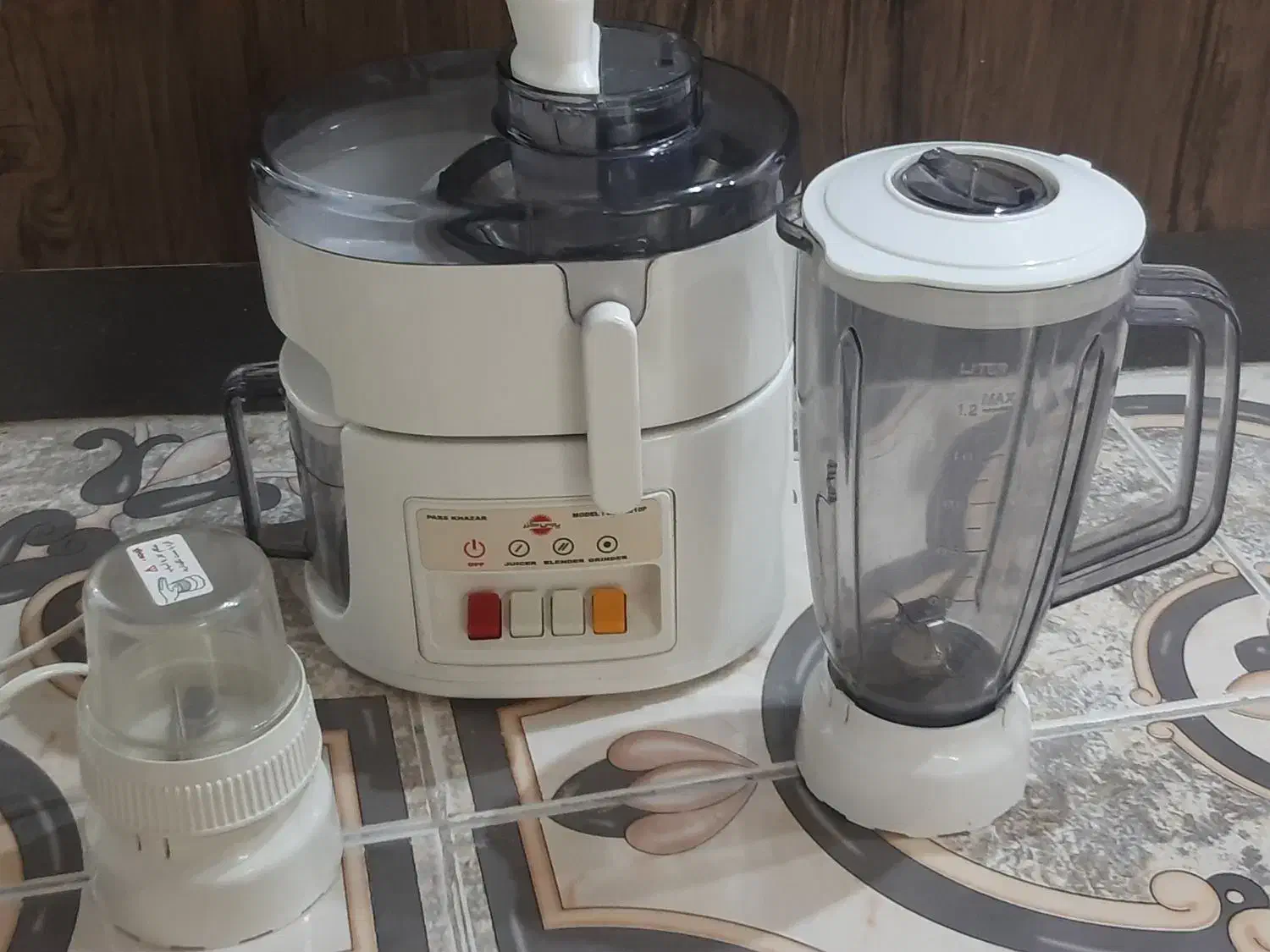 آبمیوه گیری|آبمیوهگیر و آبمرکباتگیر|اصفهان, جلالیه|دیوار