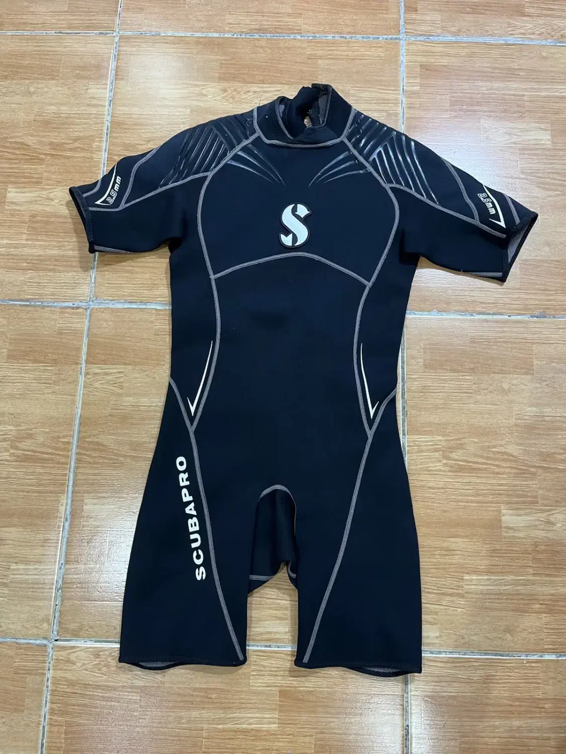 وت سوت اسکوبا پرو ۲/۵|غواصی و ورزشهای آبی|کرج, عظیمیه|دیوار