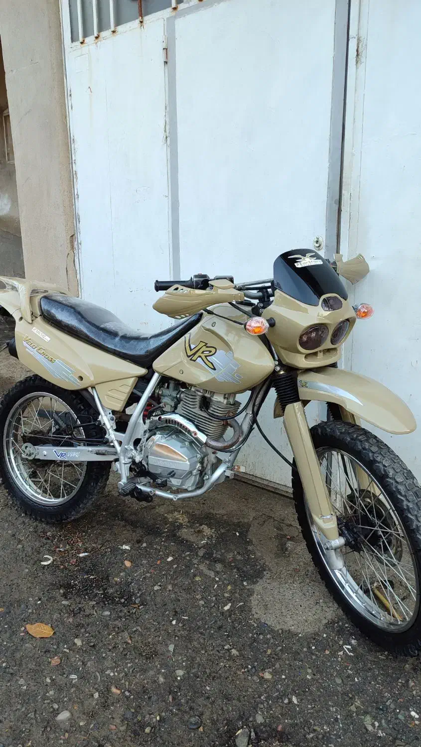 تریل هارتفورد150|موتورسیکلت|سردشت, |دیوار