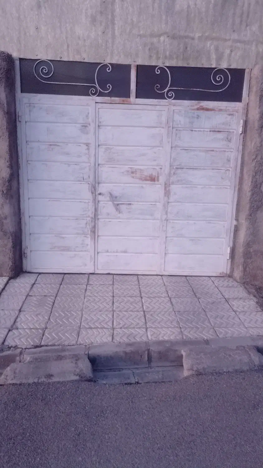 درب آهنی سالم در حد نو|مصالح و تجهیزات ساختمان|قره پشتلو, |دیوار