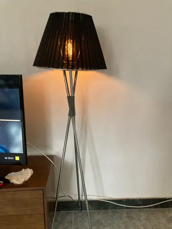 آواژور|چراغ خواب و آباژور|رشت, حومه رشت|دیوار