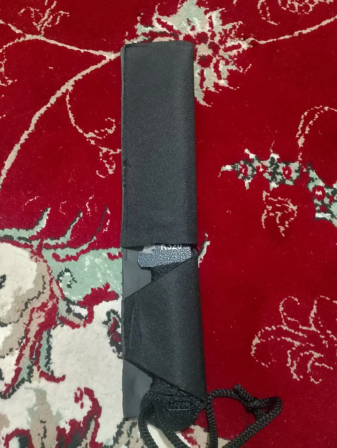 چاقو نو نو داخل عکس مشخصه|کوهنوردی و کمپینگ|خاش, |دیوار