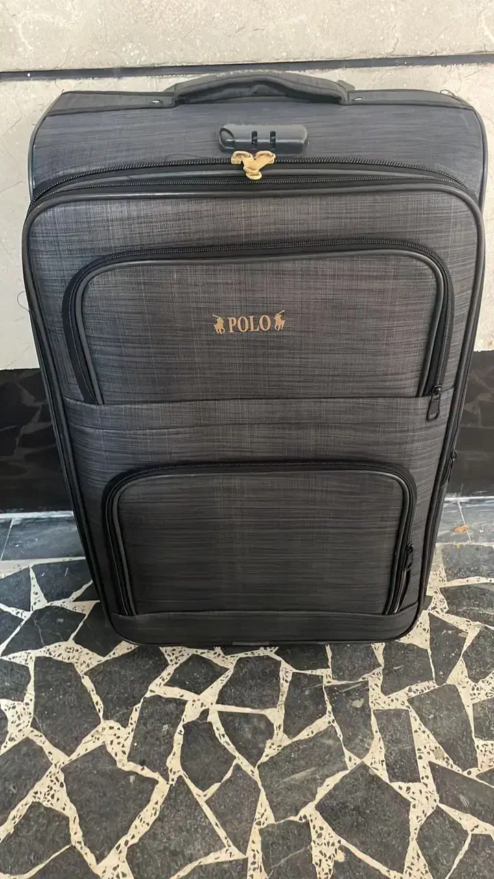 چمدان ۳۰کیلویی رمز دار|کیف، کفش، کمربند|کرج, باغستان|دیوار