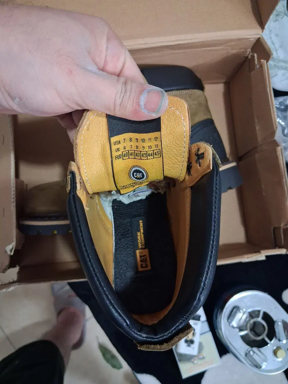 کفش بوت کاترپیلار چرم نو|کیف، کفش، کمربند|فولادشهر, مسکن مهر فولادشهر|دیوار