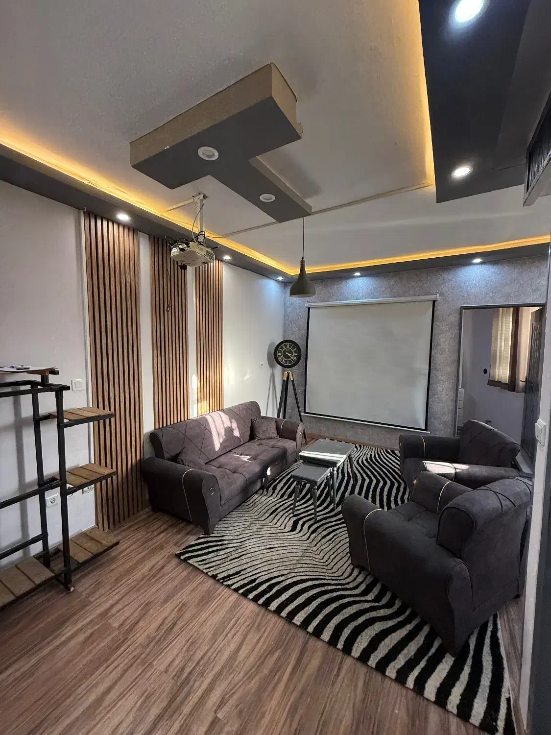 اجاره روزانه سوییت هتل آپارتمان تمیز و نوساز|اجارهٔ کوتاه‌مدت آپارتمان و سوئیت|تهران, صادقیه|دیوار