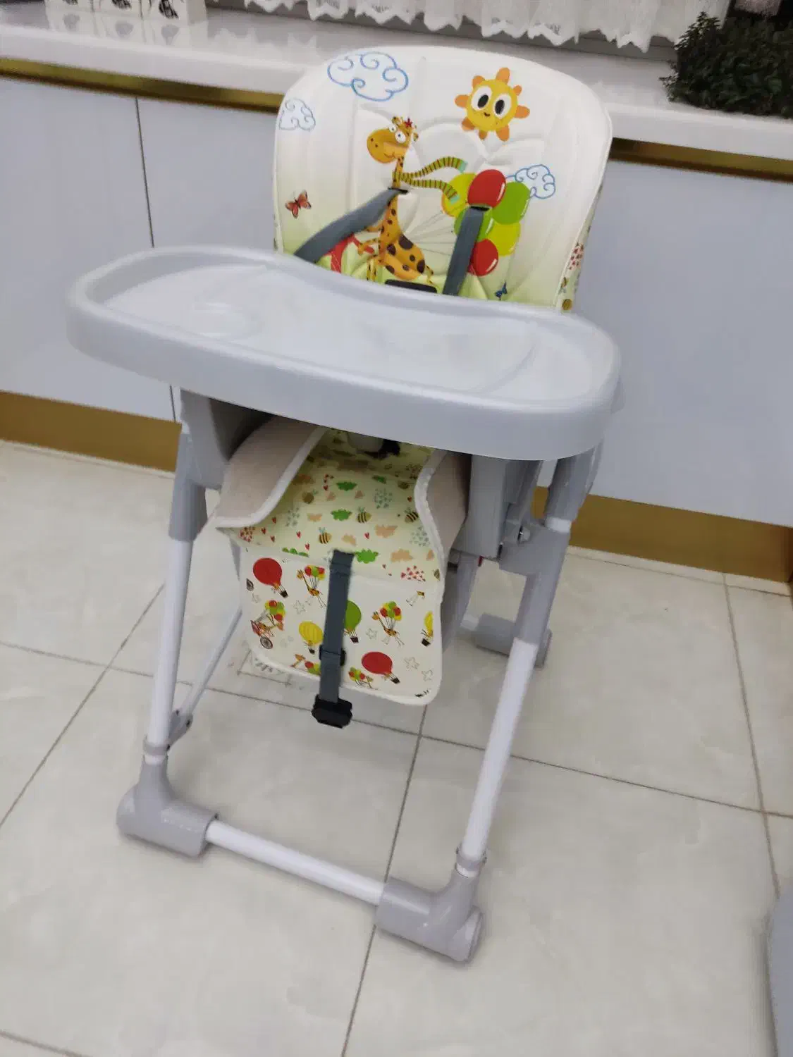 صندلی غذای بچه|تخت و صندلی بچه|سنندج, |دیوار