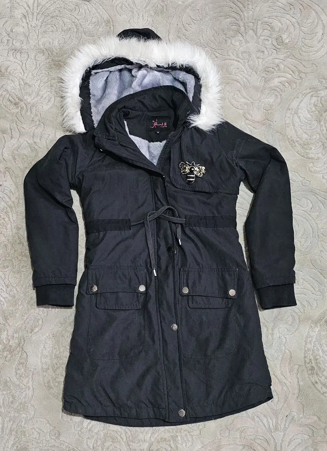 کاپشن|لباس|دامغان, |دیوار