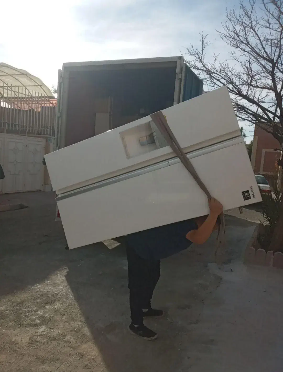 خدمات حمل باربری اتوبارکارگراسباب کشی ایسوزو نیسان|خدمات حمل و نقل|رشت, رشتیان|دیوار