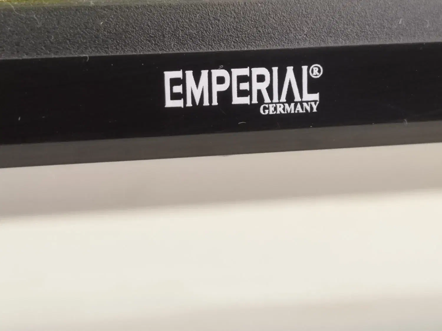 تلویزیون ۴۹ اینچ همراه با میز|تلویزیون و پروژکتور|کرمان, |دیوار