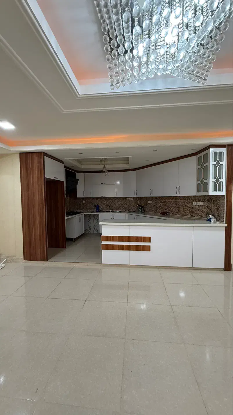 فروش ۴ خوابه پلاک یک / امیراباد / خیابان زیتون|فروش آپارتمان|بندرعباس, |دیوار