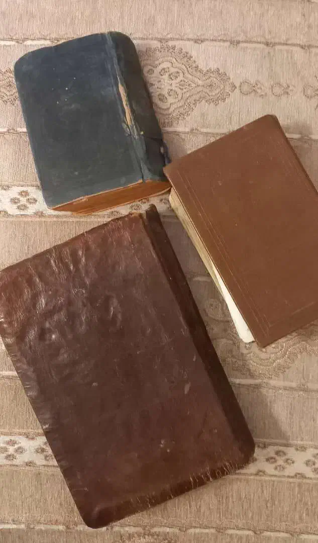 کتاب قدیمی|کلکسیون اشیاء عتیقه|کرج, کرج نو|دیوار