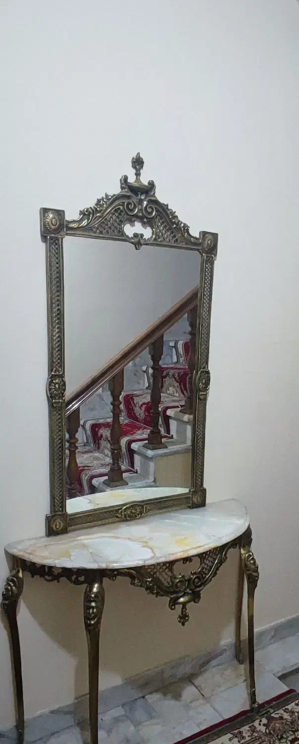 میز کنسول و آیینه برنجی|بوفه، ویترین، کنسول|تبریز, |دیوار