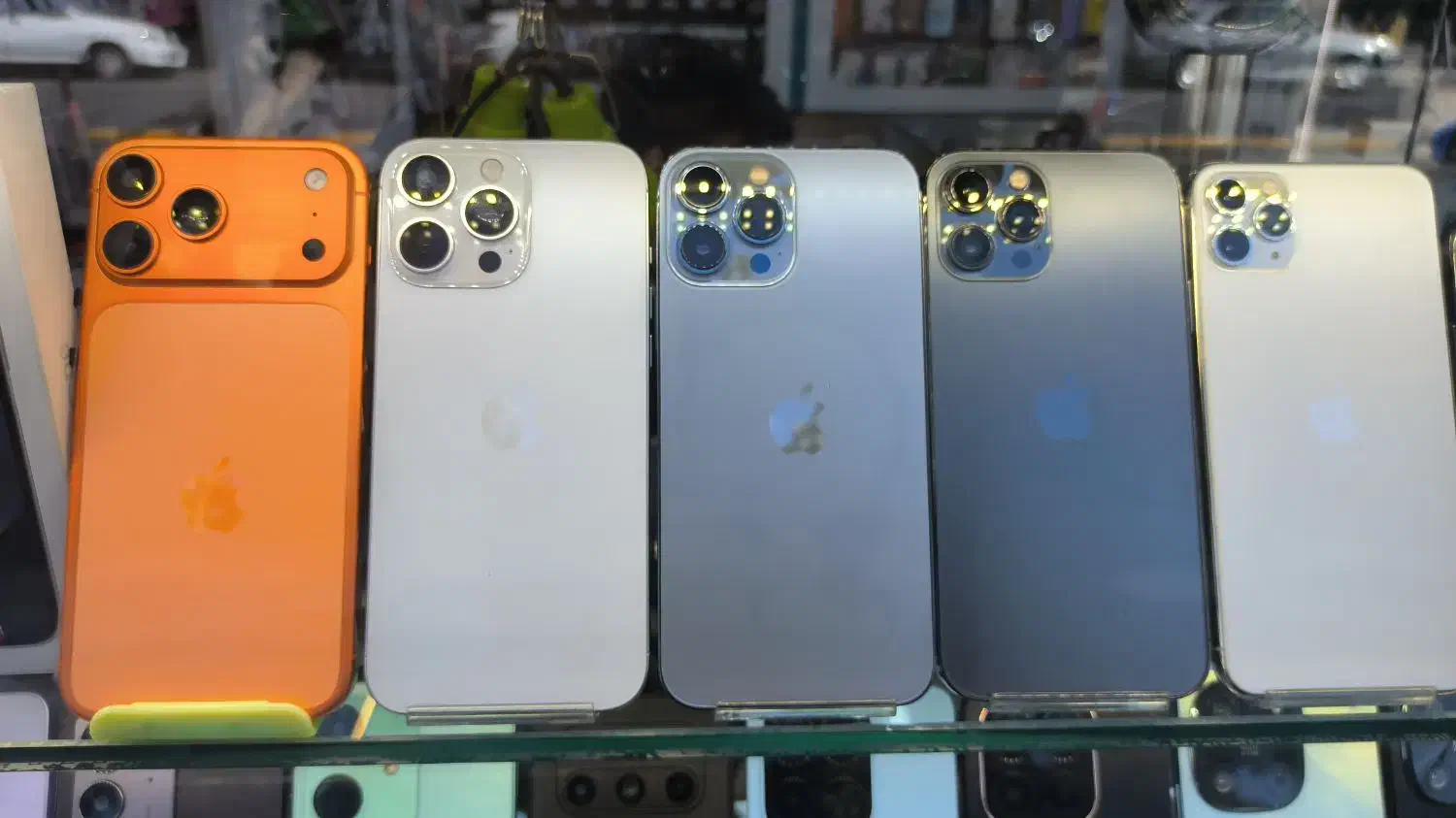 مرجع تخصصی آیفون های اصلی و فول کپی|موبایل|شیراز, زند|دیوار