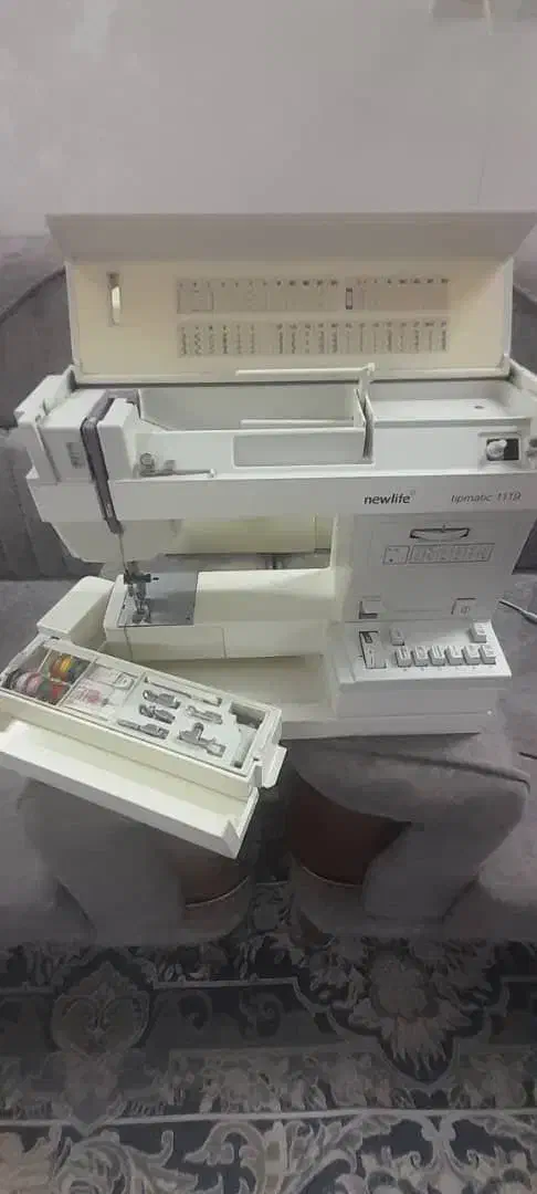 چرخ خیاطی|چرخ خیاطی و ریسندگی|بروجرد, |دیوار