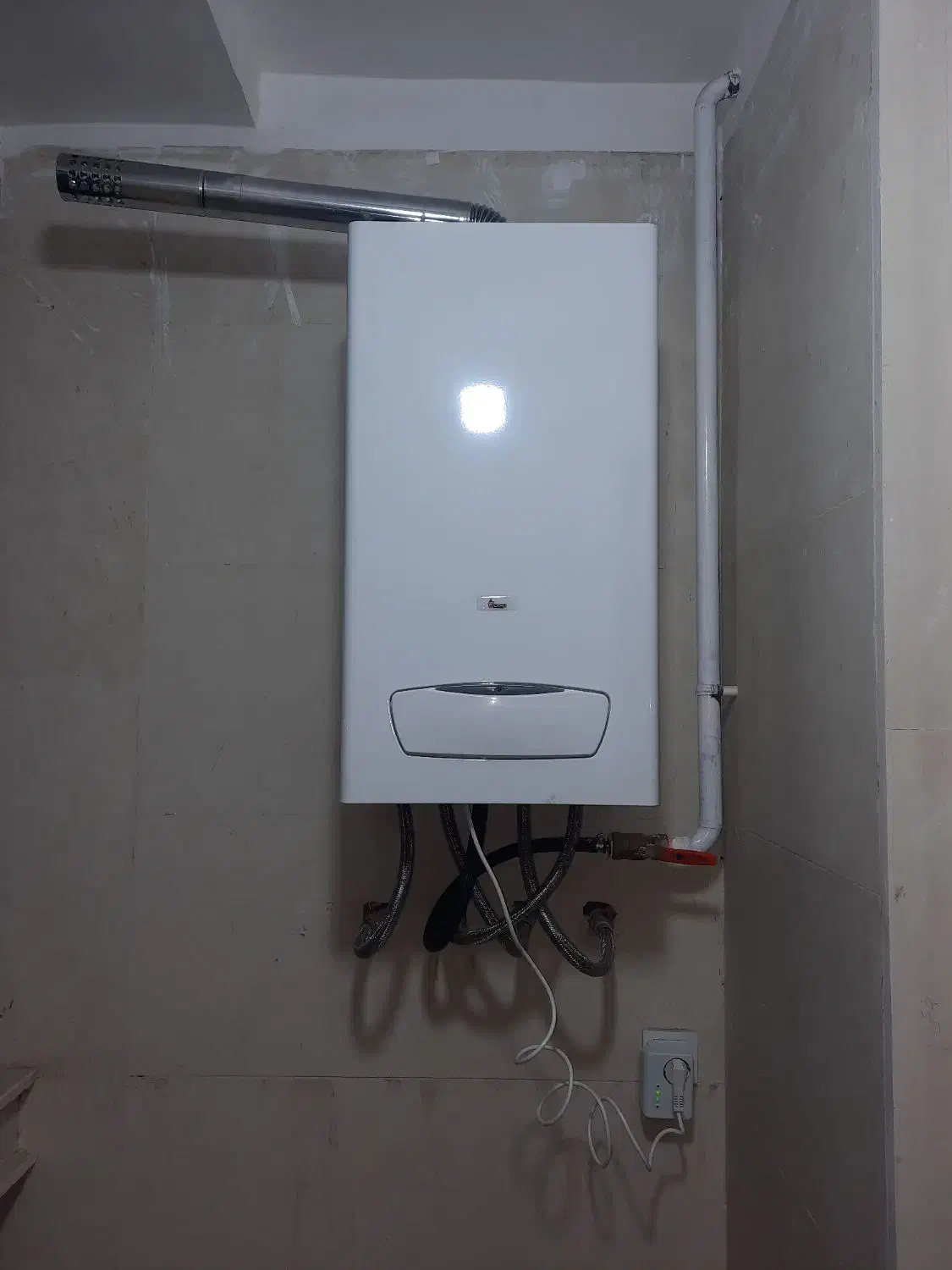 تعمیرات پکیج و نصب رادیاتور  و لوله کشی|خدمات پیشه و مهارت|محمدیه-قزوین, |دیوار