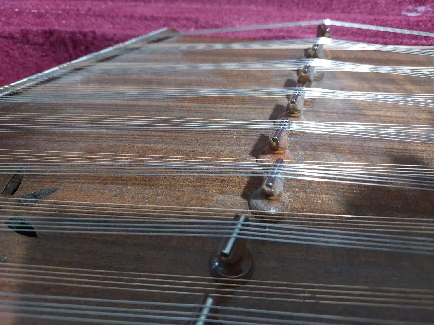 سنتور|سازهای سنتی|اصفهان, کوجان|دیوار