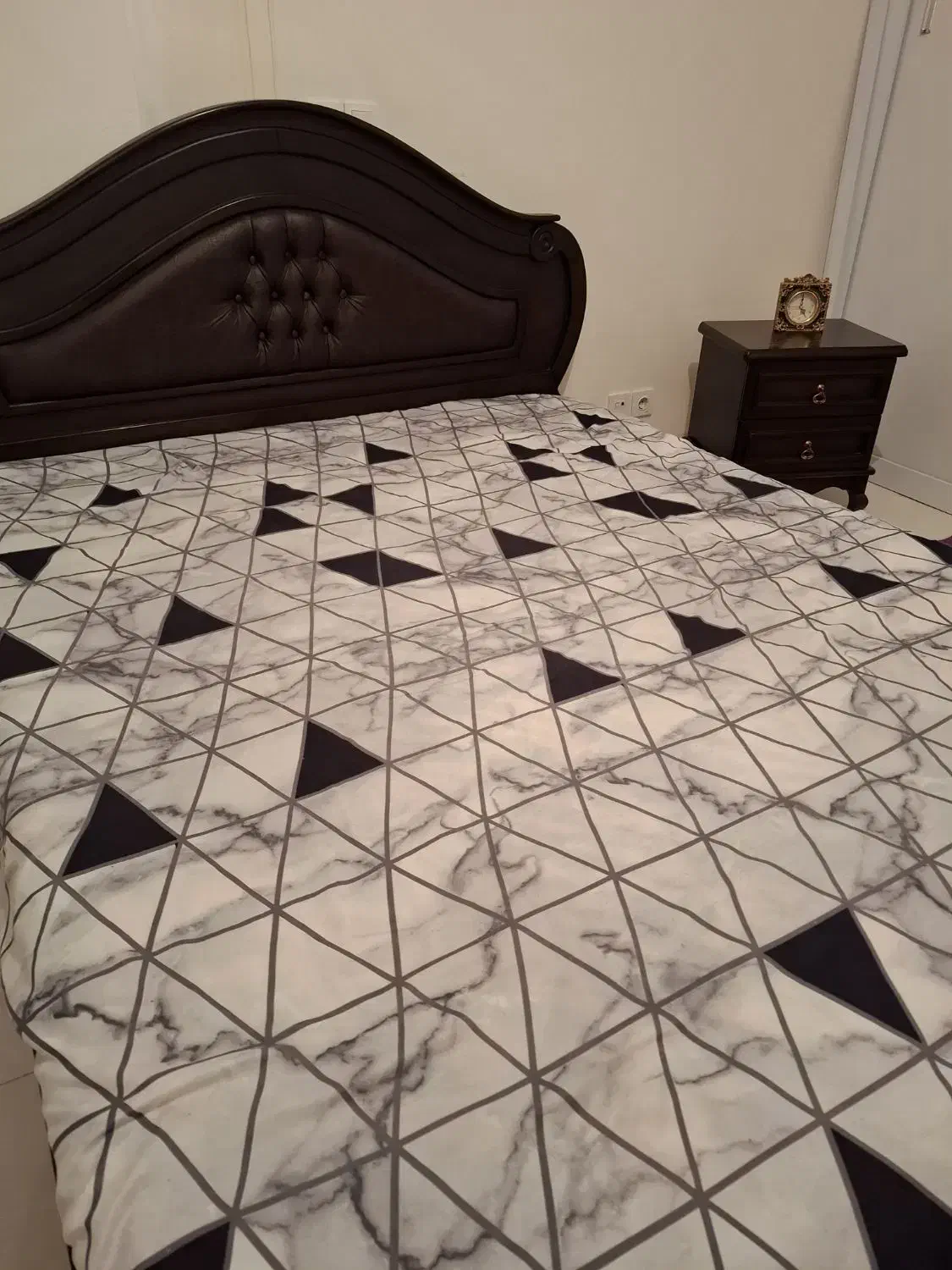 سرویس خواب دو نفره|تخت و سرویس خواب|همدان, |دیوار