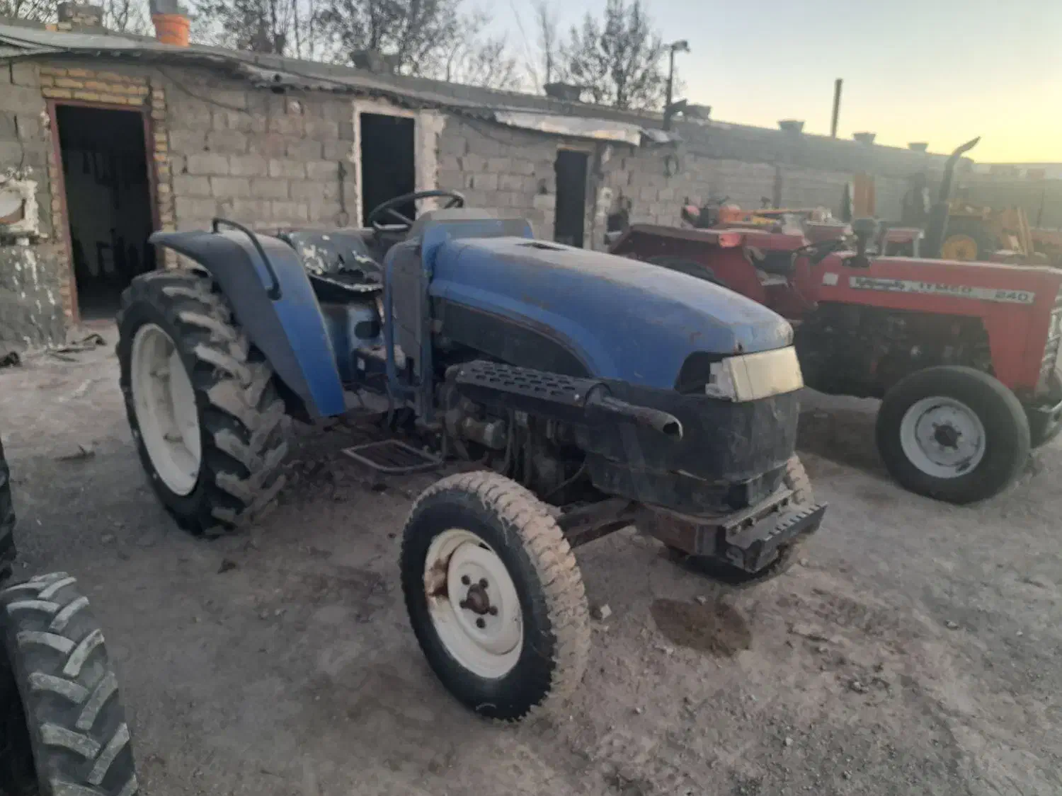 تراکتور عمران یوروپارس ۴۰۰ مدل ۱۳۸۵|خودرو سنگین|کرمان, |دیوار