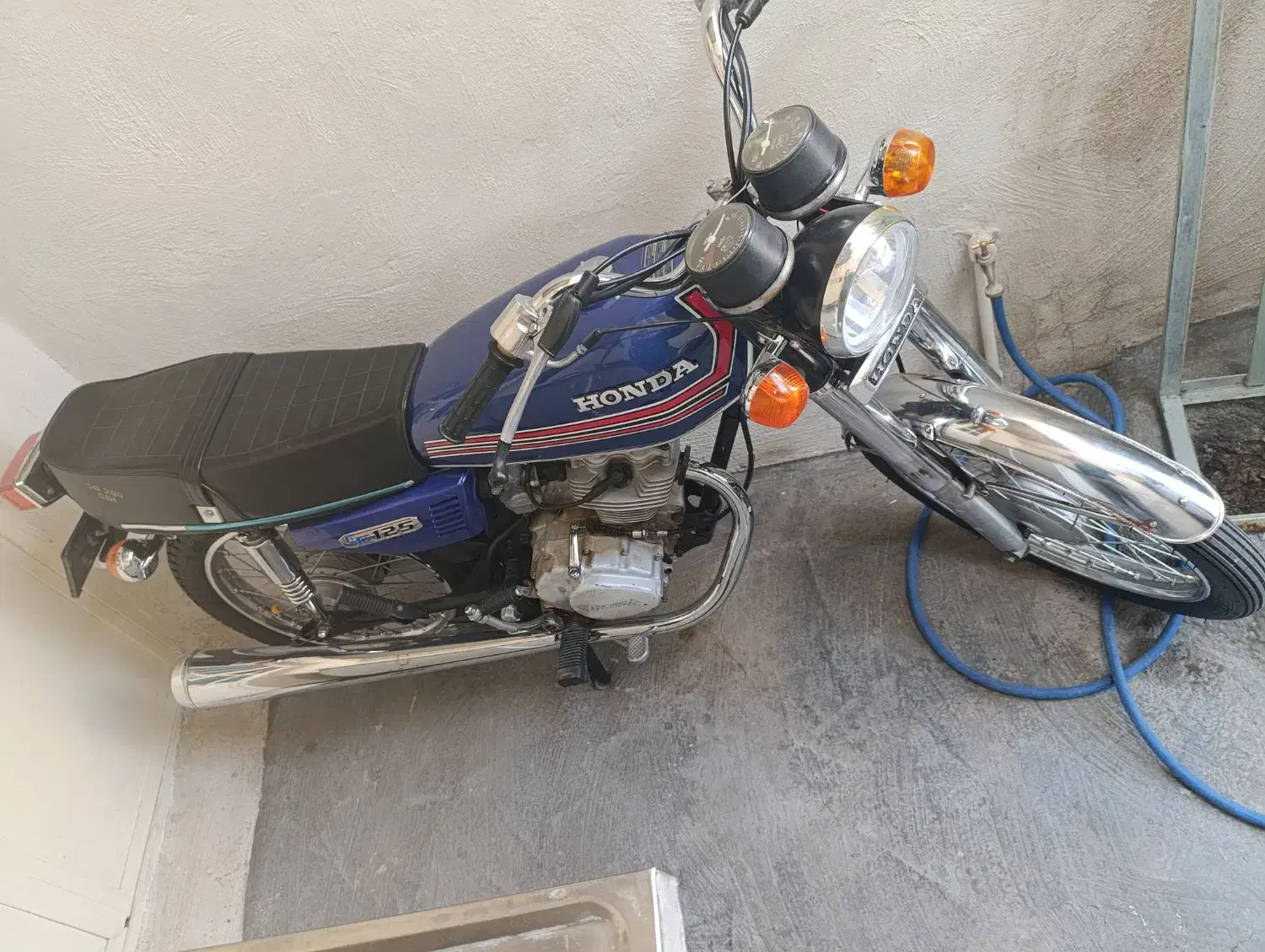 موتور ۱۲۵هوندا آبی|موتورسیکلت|میانه, |دیوار