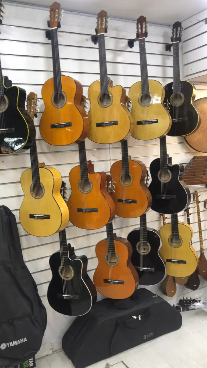 GUITAR CLASSIC  seri 80s|گیتار، بیس، امپلیفایر|اهواز, کیانپارس |دیوار
