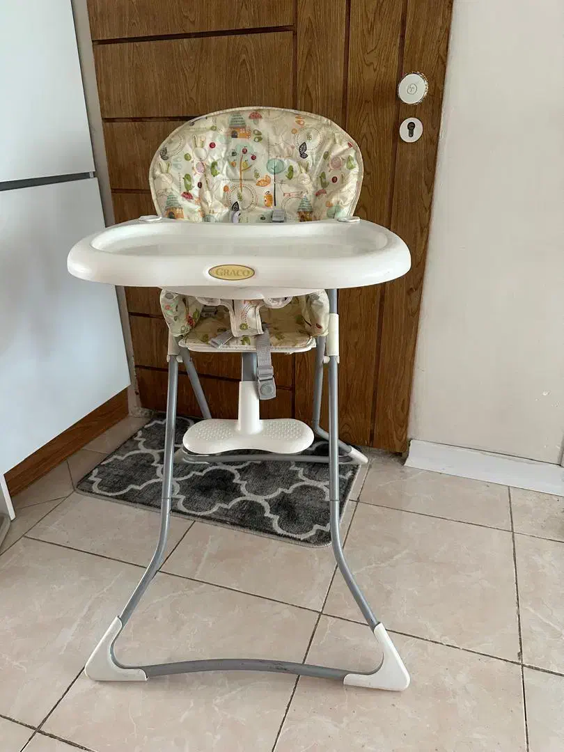 صندلی کودک غذاخوری|تخت و صندلی بچه|تهران, گلستان (شهرک راه آهن)|دیوار