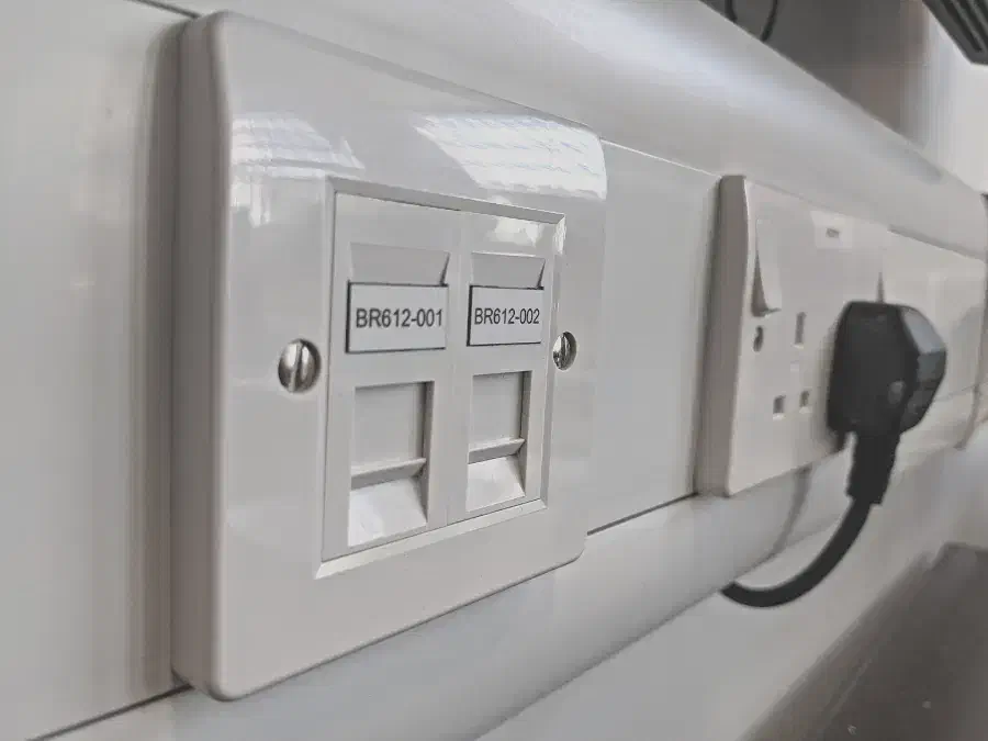 مهندسی شبکه کاراکو ارایه خدمات پشتیبانی و پسیو|خدمات رایانهای و موبایل|تهران, میرداماد|دیوار