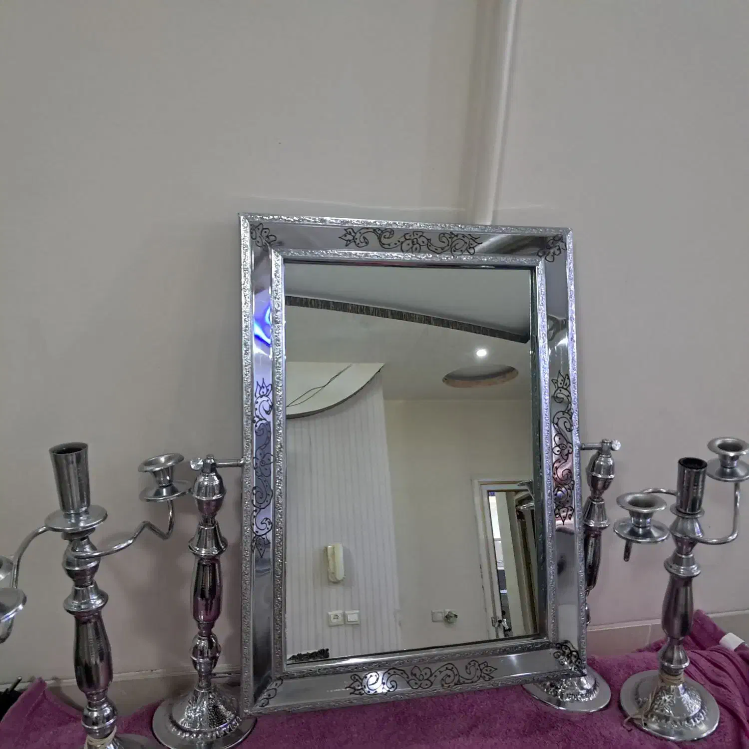 اینه شمعدان|آینه|نجف‌آباد, فردوسی شمالی|دیوار