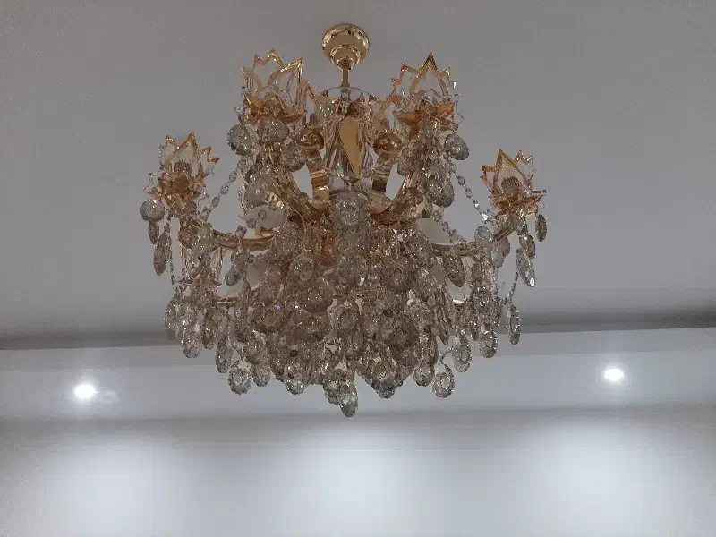 لوستر زیبا طلاکوب|لوستر و چراغ آویز|کرج, عظیمیه|دیوار