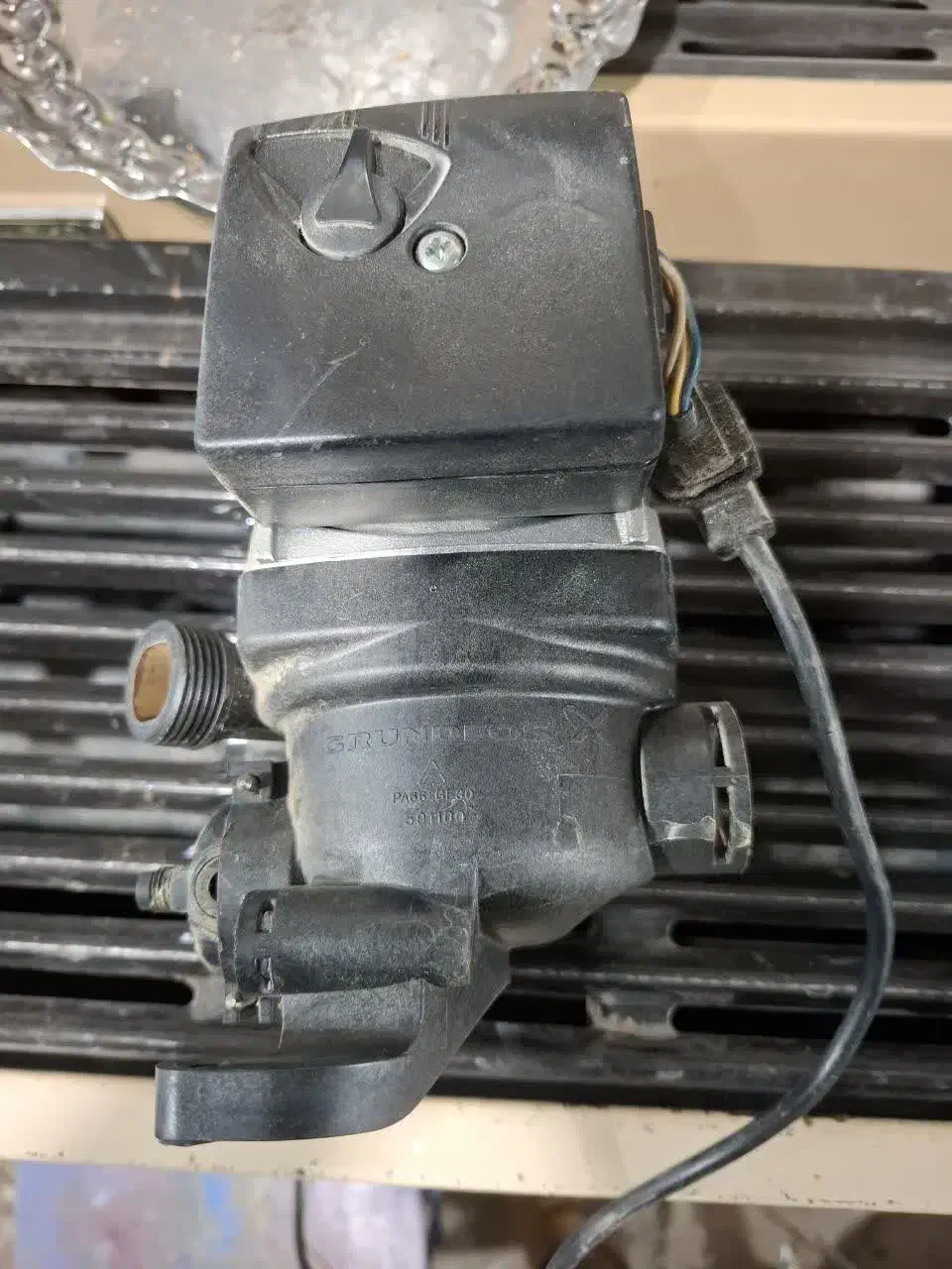 پمپ آب پکیج|آبگرمکن، پکیج، شوفاژ|برخوار, |دیوار