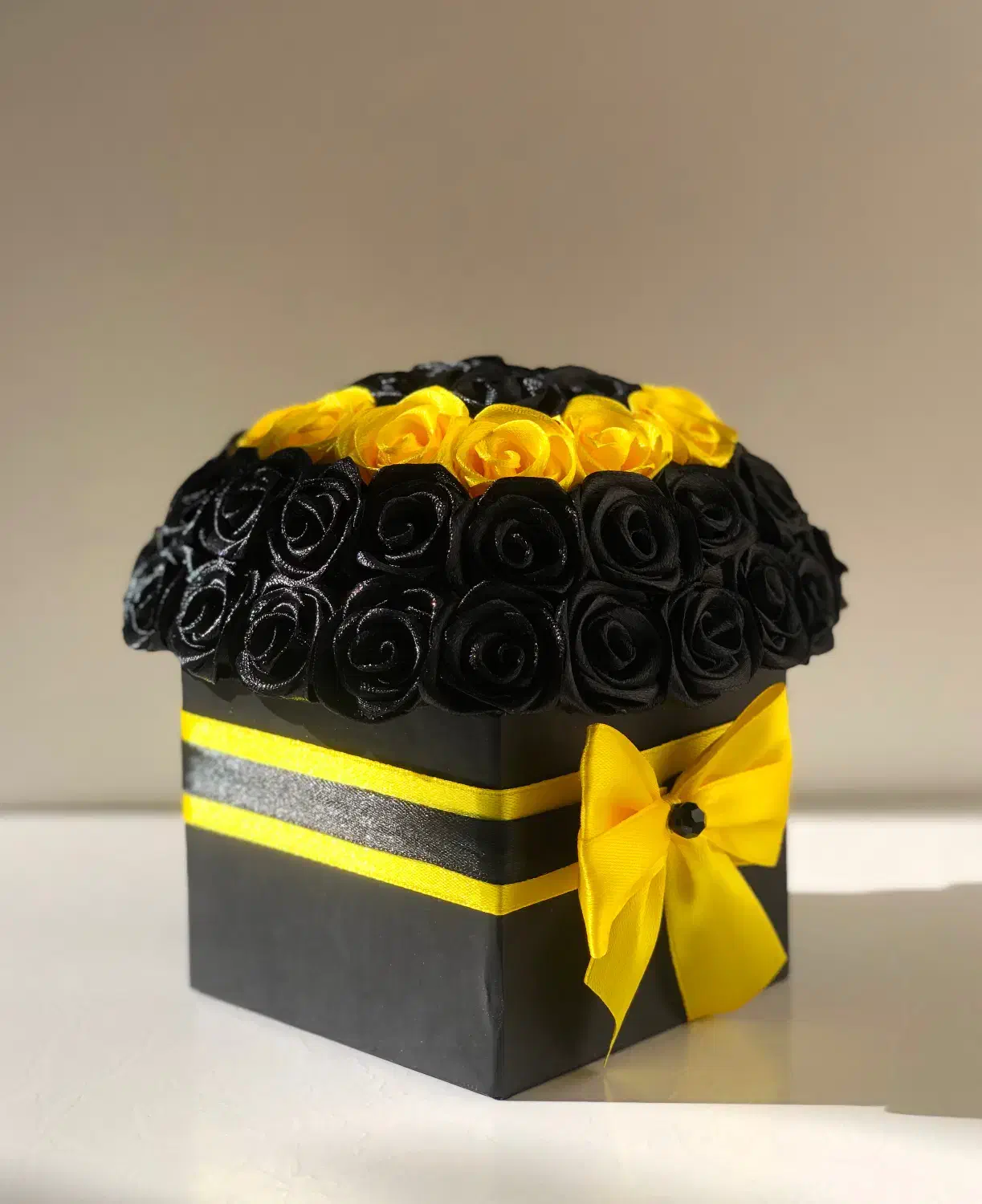 رز روبانی|گل و گیاه طبیعی|چناران, |دیوار