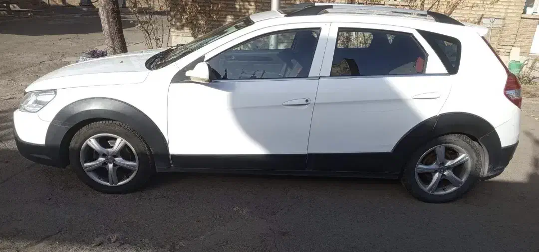 اچ سی کراس مدل 97  انوای دانگ فنگ فقط اقساطی. فوری|خودرو سواری و وانت|تهران, نارمک|دیوار