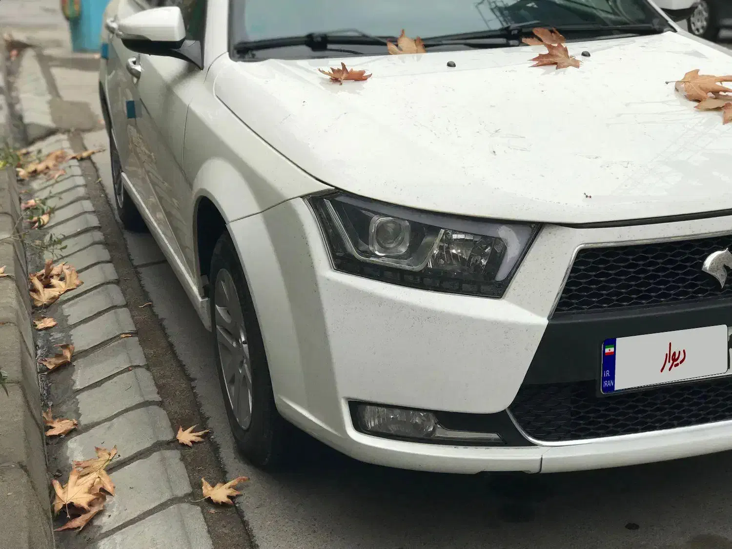 دنا پلاس ۶ دنده مشابه صفر ۱/۳۰۰ کار|خودرو سواری و وانت|مشهد, رضاشهر|دیوار