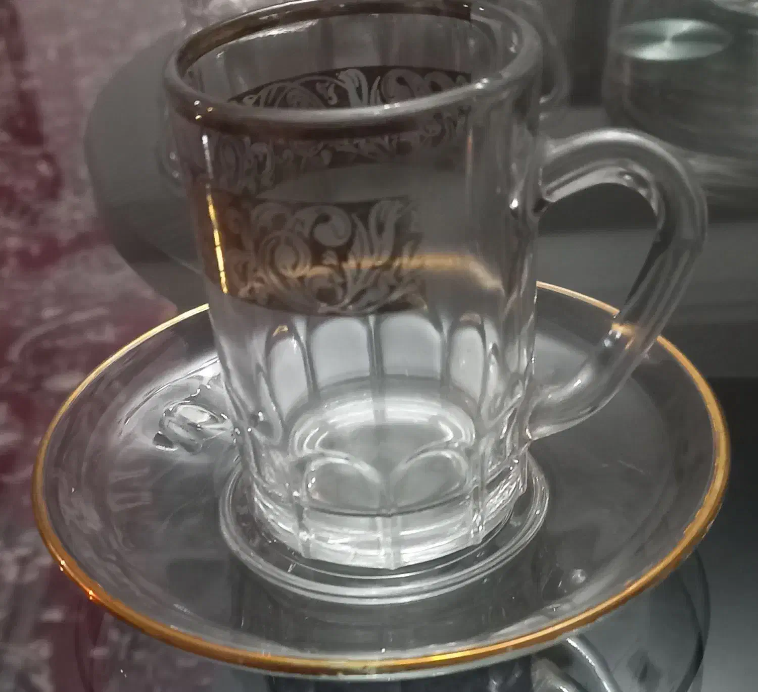 یک دست فنجان ونعلبکی ایتالیایی با قندان  طرحدار نو|ظروف سرو و پذیرایی|گرگان, |دیوار